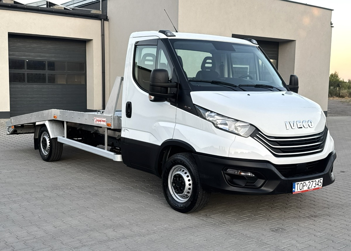 Iveco Daily 3.0 160KM Rok 2022 55 tys km przebiegu AUTOLAWETA Najazd laweta - Camião transporte de veículos: foto 1 Iveco Daily 3.0 160KM Rok 2022 55 tys km przebiegu AUTOLAWETA Najazd laweta - Camião transporte de veículos: foto 1