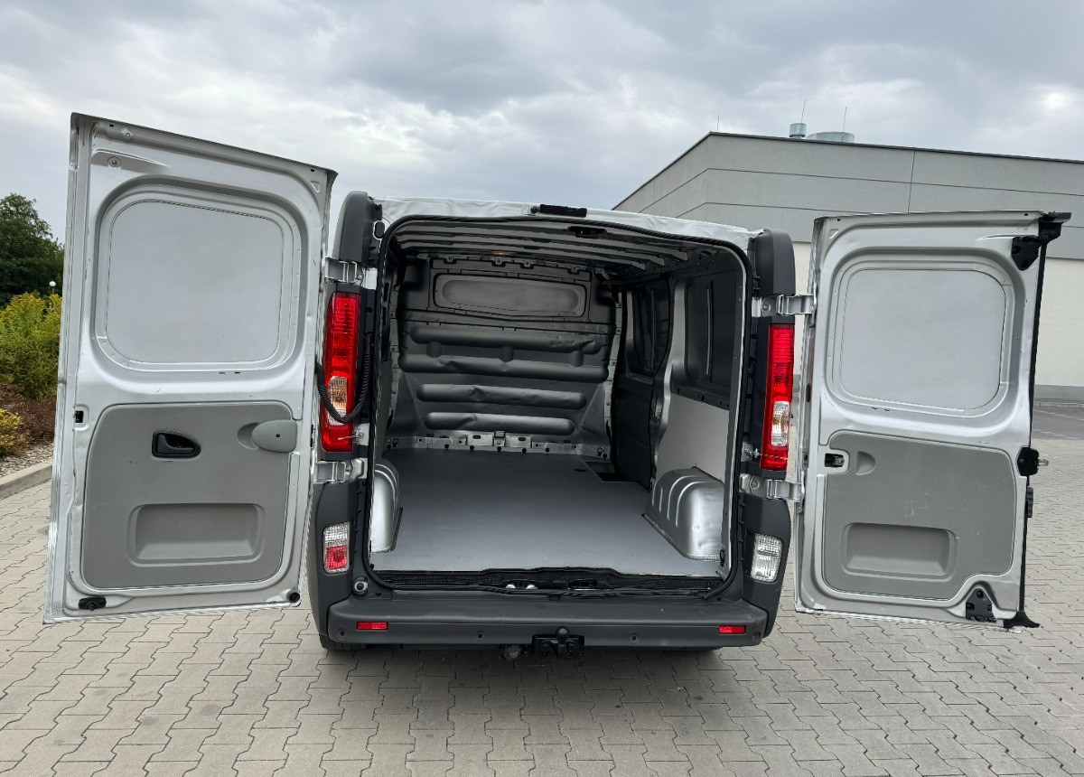 Opel Vivaro 2.0 DCI 115KM 2013 Rok SERWISOWANY Bezwypadkowy Super Stan - Furgão: foto 5 Opel Vivaro 2.0 DCI 115KM 2013 Rok SERWISOWANY Bezwypadkowy Super Stan - Furgão: foto 5