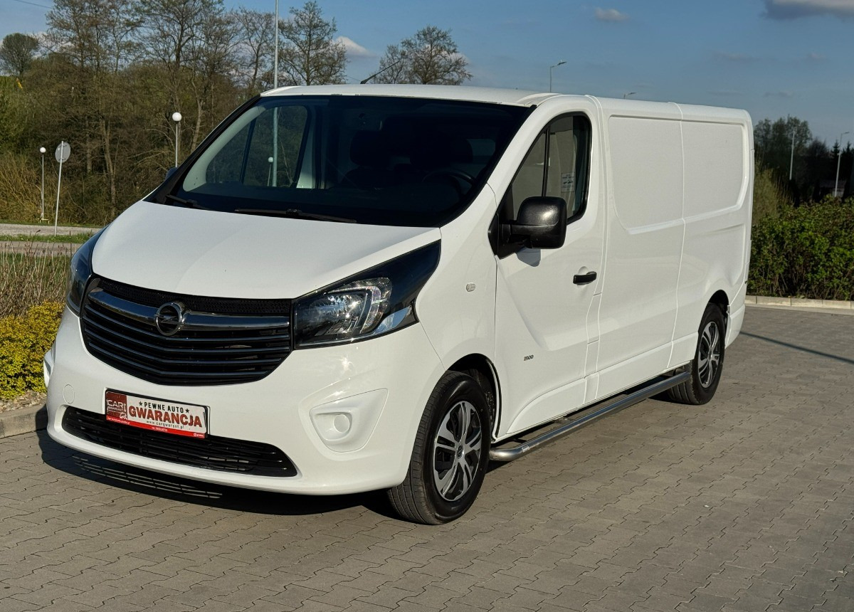 Opel Vivaro L2H1 LONG Zderzak listwy kolor Klimatyzacja Sprowadzony BRUTTO CENA - Furgão: foto 1 Opel Vivaro L2H1 LONG Zderzak listwy kolor Klimatyzacja Sprowadzony BRUTTO CENA - Furgão: foto 1