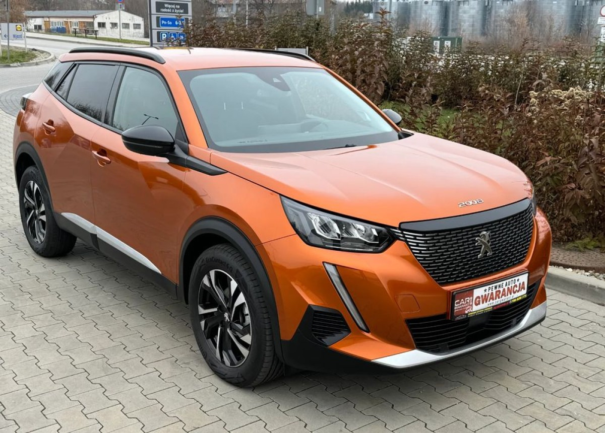 Peugeot 2008 Peugeot 1.2 benz 100 km Allure 6tys przebieg fabrycznie nowy - SUV: foto 3 Peugeot 2008 Peugeot 1.2 benz 100 km Allure 6tys przebieg fabrycznie nowy - SUV: foto 3