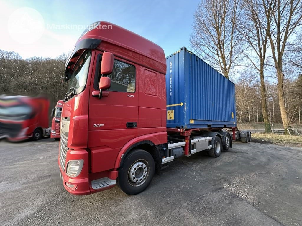 DAF XF 530 - Camião transportador de contêineres/ Caixa móvel: foto 3 DAF XF 530 - Camião transportador de contêineres/ Caixa móvel: foto 3
