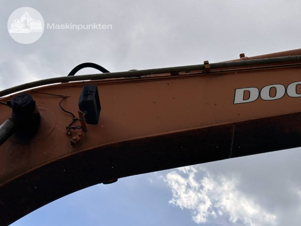 Escavadora de rastos Doosan Solar 140 LC V: foto 17