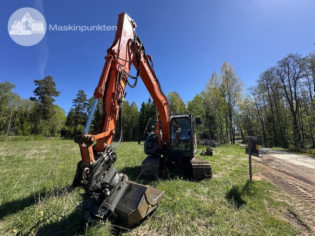 Hitachi ZX 135 US-6 - Escavadora de rastos: foto 2 Hitachi ZX 135 US-6 - Escavadora de rastos: foto 2