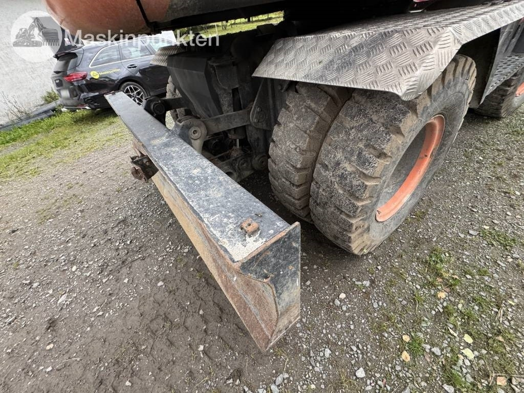 Locação financeira de Hitachi ZX 140 W-3 Hitachi ZX 140 W-3: foto 14 Locação financeira de Hitachi ZX 140 W-3 Hitachi ZX 140 W-3: foto 14