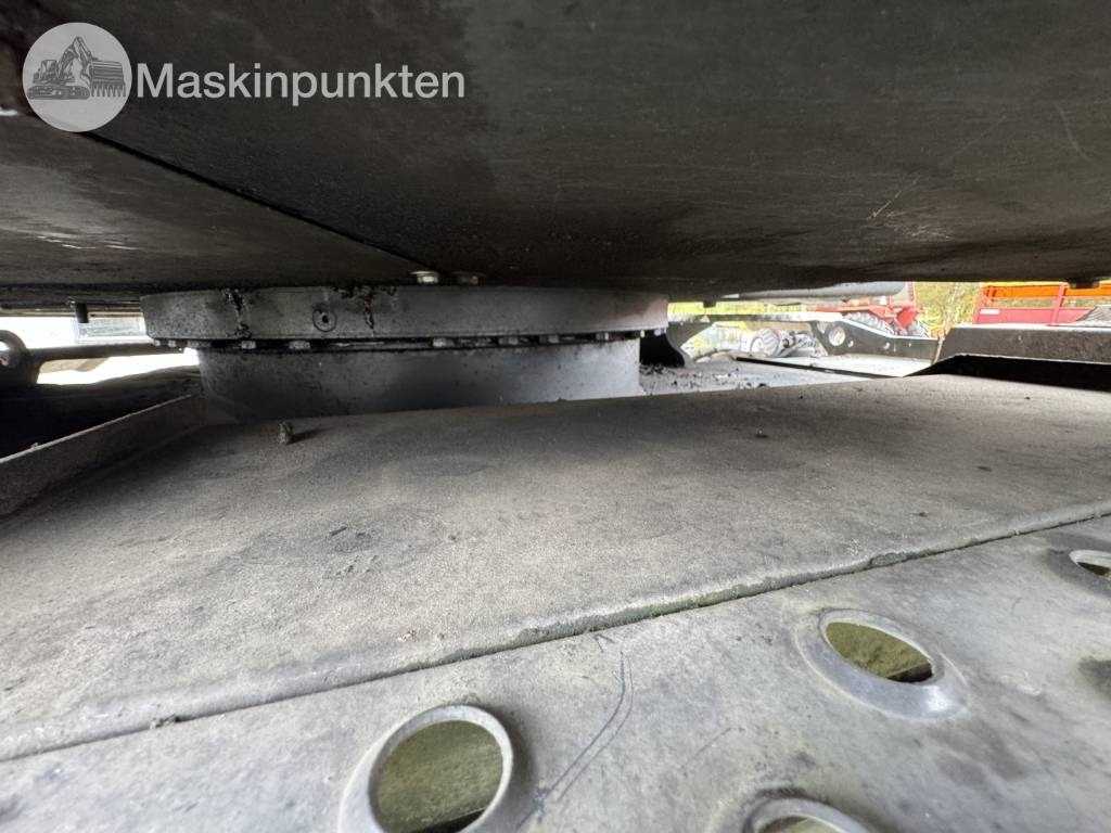 Locação financeira de Hitachi ZX 140 W-3 Hitachi ZX 140 W-3: foto 18 Locação financeira de Hitachi ZX 140 W-3 Hitachi ZX 140 W-3: foto 18