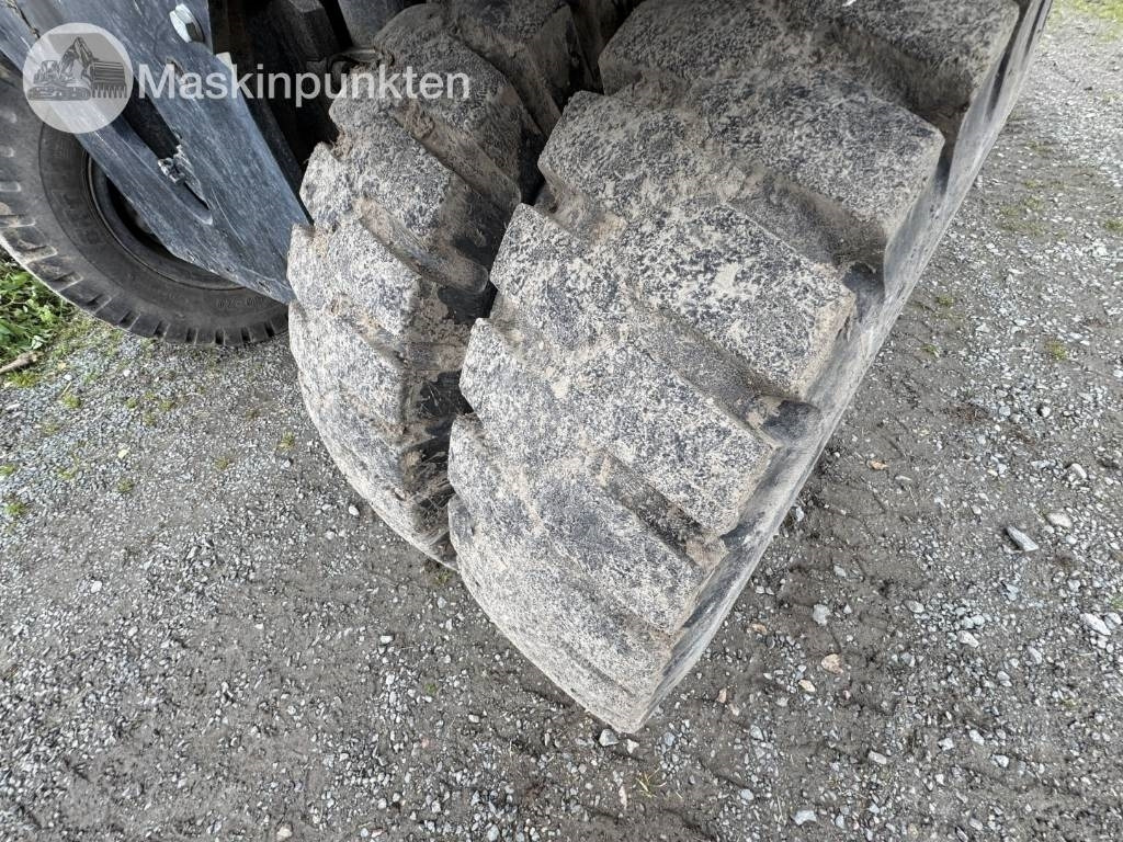 Locação financeira de Hitachi ZX 140 W-3 Hitachi ZX 140 W-3: foto 6 Locação financeira de Hitachi ZX 140 W-3 Hitachi ZX 140 W-3: foto 6