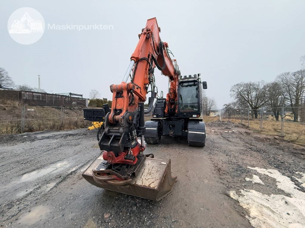 Hitachi ZX 170 W-5 B - Escavadeira de rodas: foto 4 Hitachi ZX 170 W-5 B - Escavadeira de rodas: foto 4