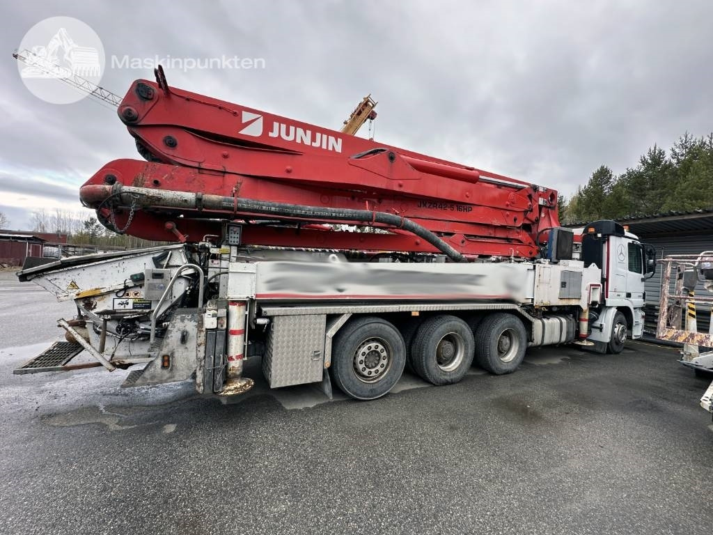Mercedes-Benz 2651 L 8X4 Junjin jxzr42-5.16hp - Camião betoneira: foto 4 Mercedes-Benz 2651 L 8X4 Junjin jxzr42-5.16hp - Camião betoneira: foto 4
