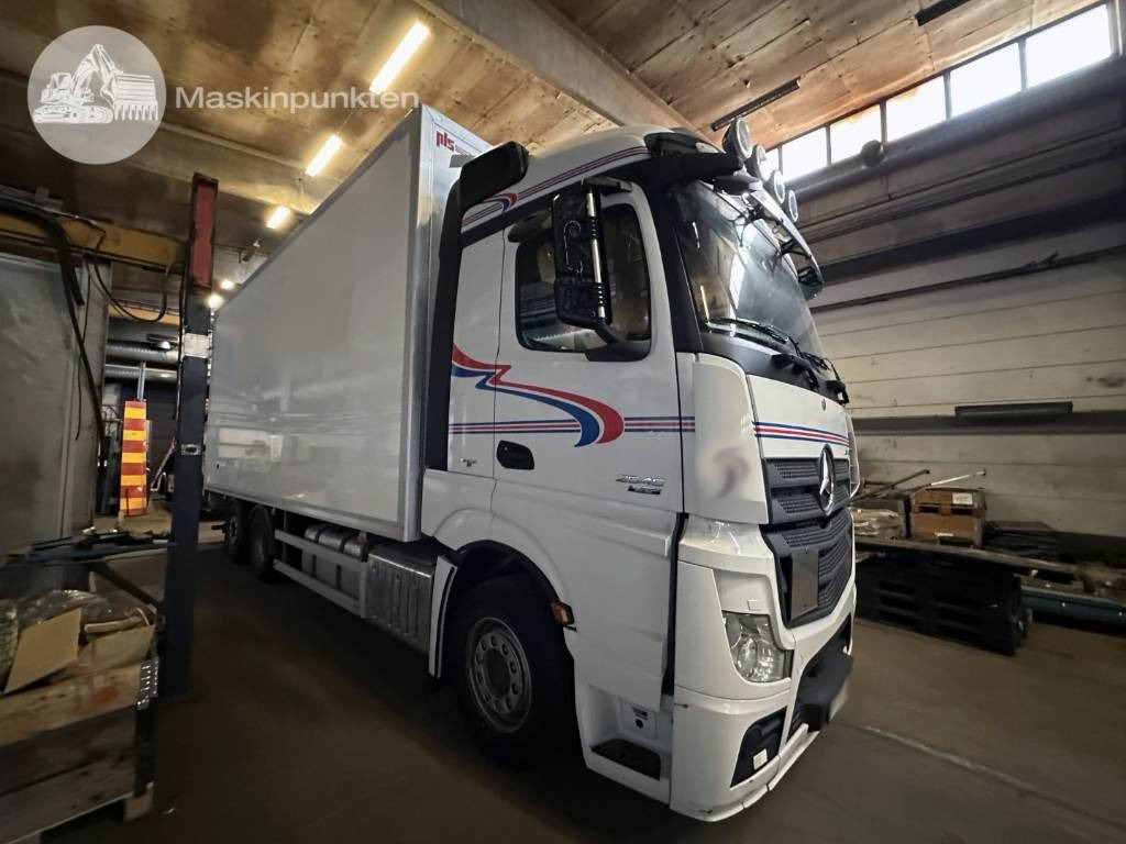 Mercedes-Benz Actros 2545  - Camião furgão: foto 3 Mercedes-Benz Actros 2545  - Camião furgão: foto 3