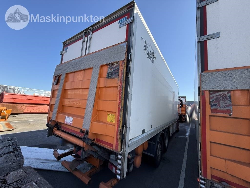 Mercedes-Benz Actros 2551 - Camião frigorífico: foto 4 Mercedes-Benz Actros 2551 - Camião frigorífico: foto 4