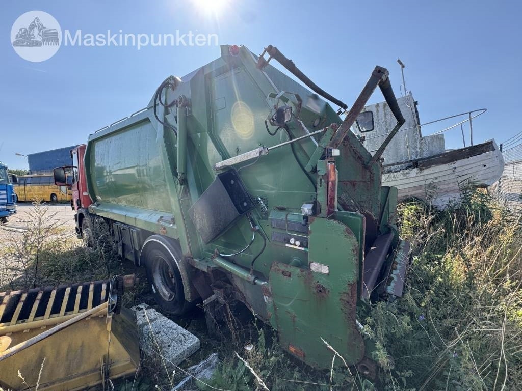 Scania P 94 D - Caminhão de lixo: foto 2 Scania P 94 D - Caminhão de lixo: foto 2