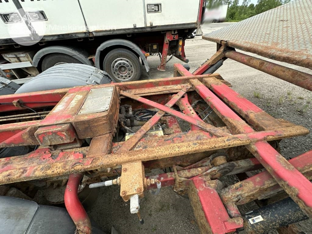 Camião transportador de contêineres/ Caixa móvel Scania R 124 LB: foto 33