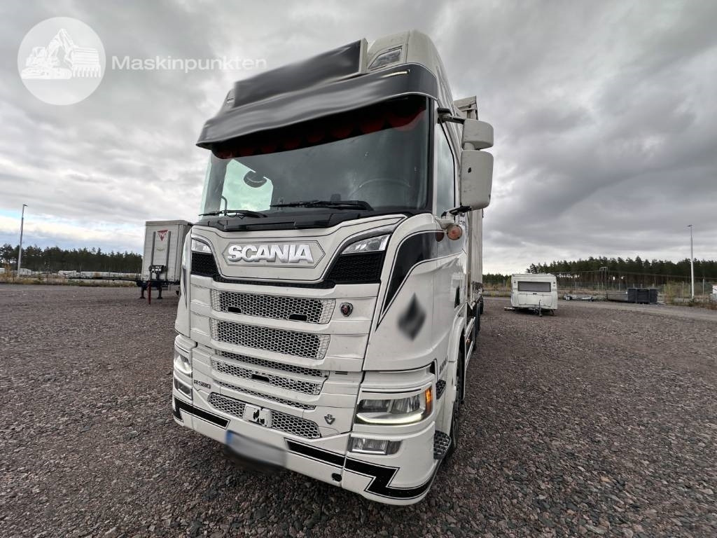 Scania R 580 - Camião transportador de contêineres/ Caixa móvel: foto 4 Scania R 580 - Camião transportador de contêineres/ Caixa móvel: foto 4