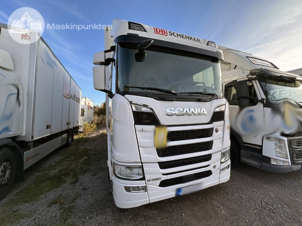 Scania R 580 - Camião furgão: foto 3 Scania R 580 - Camião furgão: foto 3