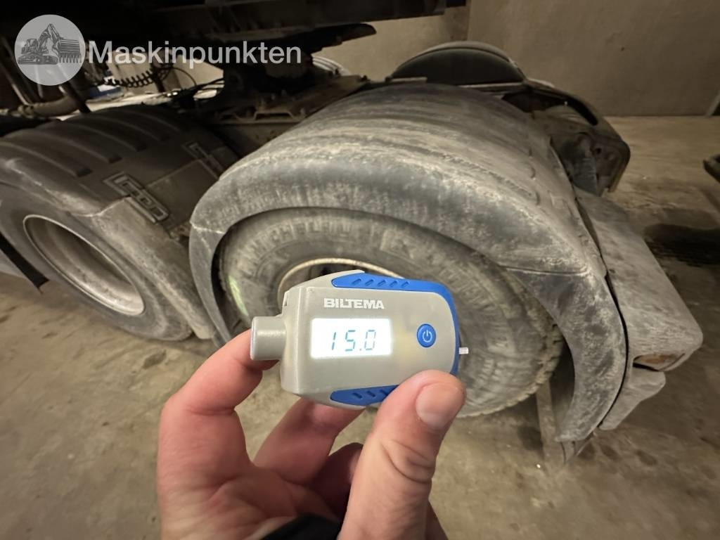 Tractor Scania R 560 gödseltrailer: foto 36 Tractor Scania R 560 gödseltrailer: foto 36