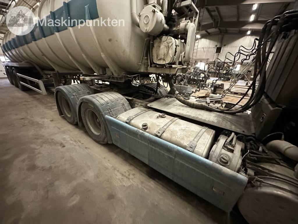 Tractor Scania R 560 gödseltrailer: foto 6 Tractor Scania R 560 gödseltrailer: foto 6