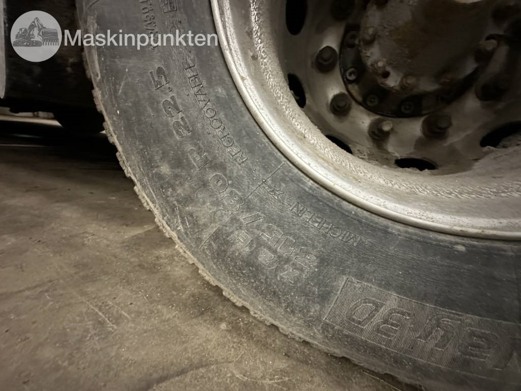 Tractor Scania R 560 gödseltrailer: foto 35 Tractor Scania R 560 gödseltrailer: foto 35