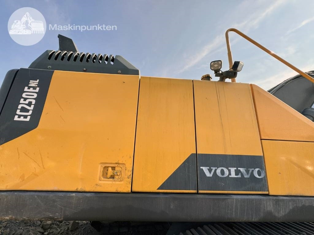 Escavadora de rastos Volvo EC 250 E N L: foto 31