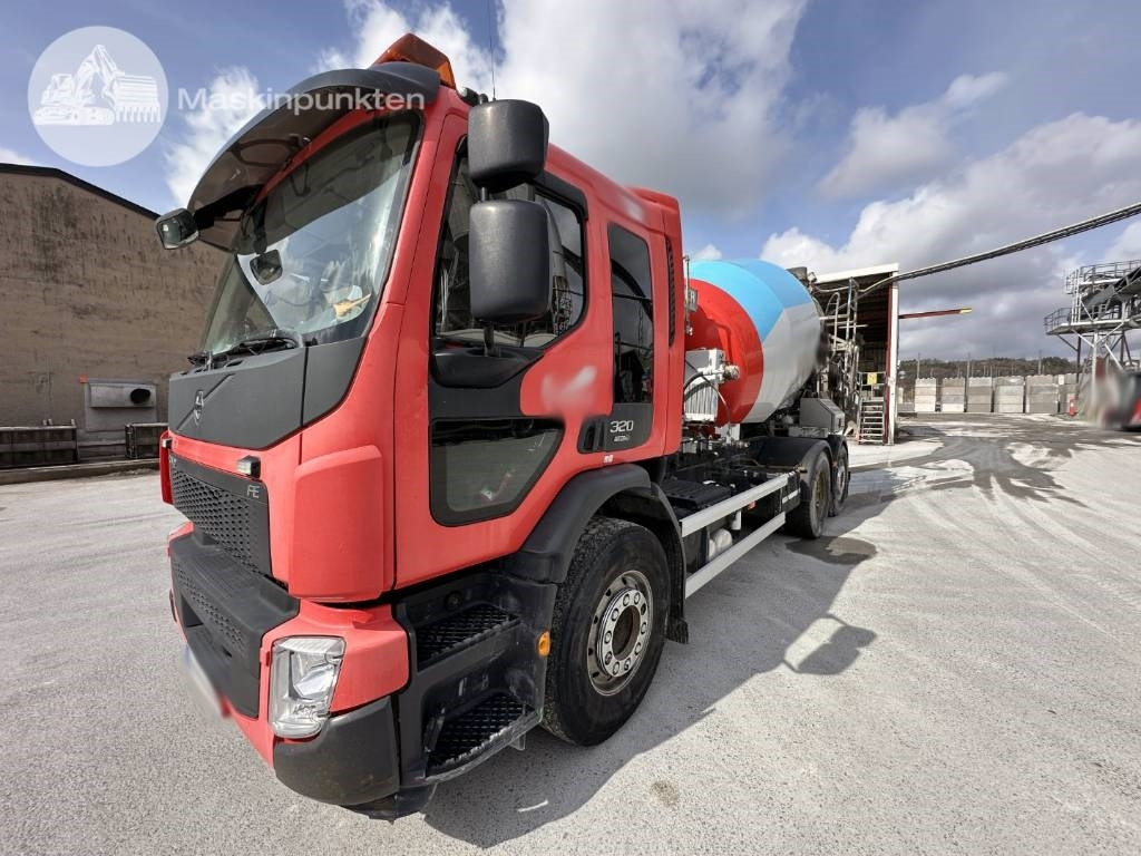 Volvo FE 320 - Camião betoneira: foto 3 Volvo FE 320 - Camião betoneira: foto 3