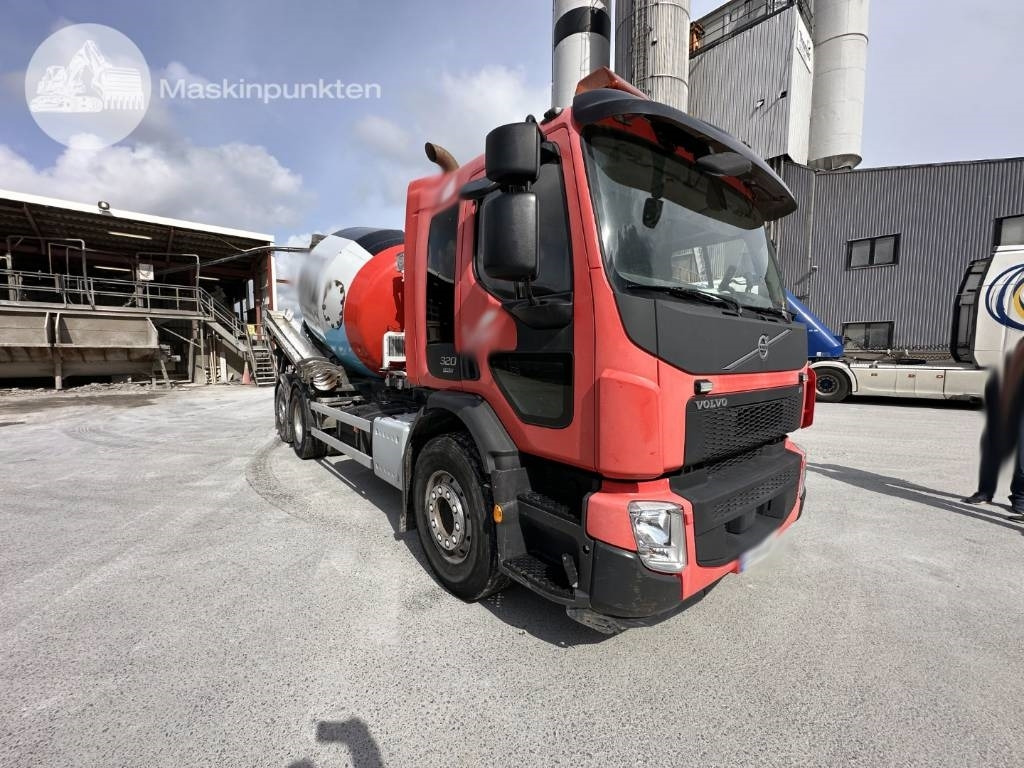 Volvo FE 320 - Camião betoneira: foto 5 Volvo FE 320 - Camião betoneira: foto 5