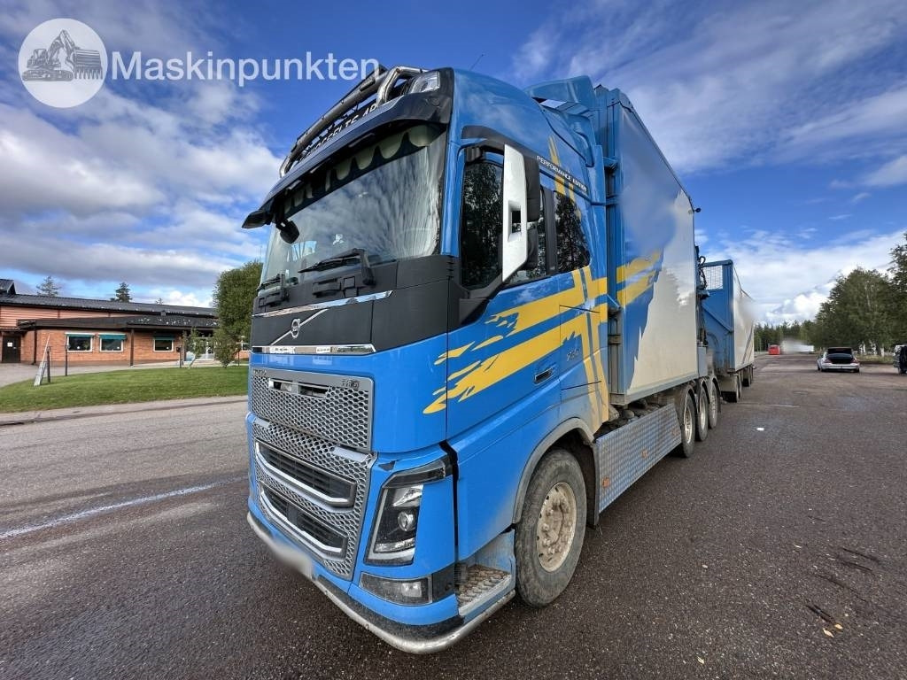Volvo FH 16 750 - Camião de caixa aberta/ Plataforma, Camião grua: foto 2 Volvo FH 16 750 - Camião de caixa aberta/ Plataforma, Camião grua: foto 2