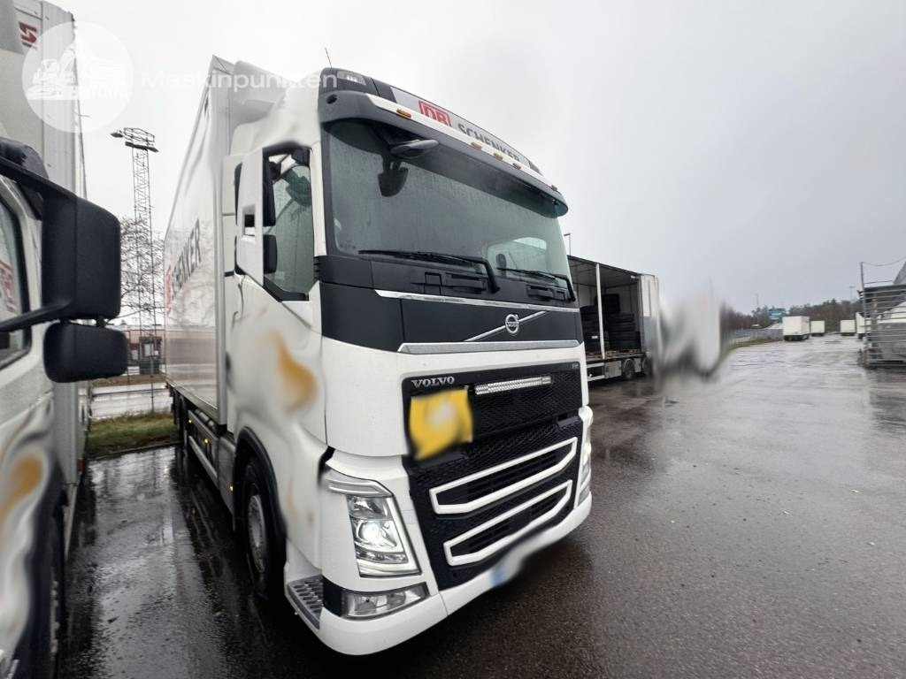 Camião furgão Volvo FH 500: foto 1