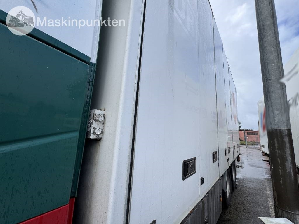 Locação financeira de Volvo FH 500  Volvo FH 500: foto 31