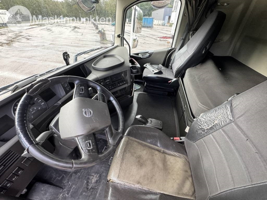 Locação financeira de Volvo FH 500  Volvo FH 500: foto 46