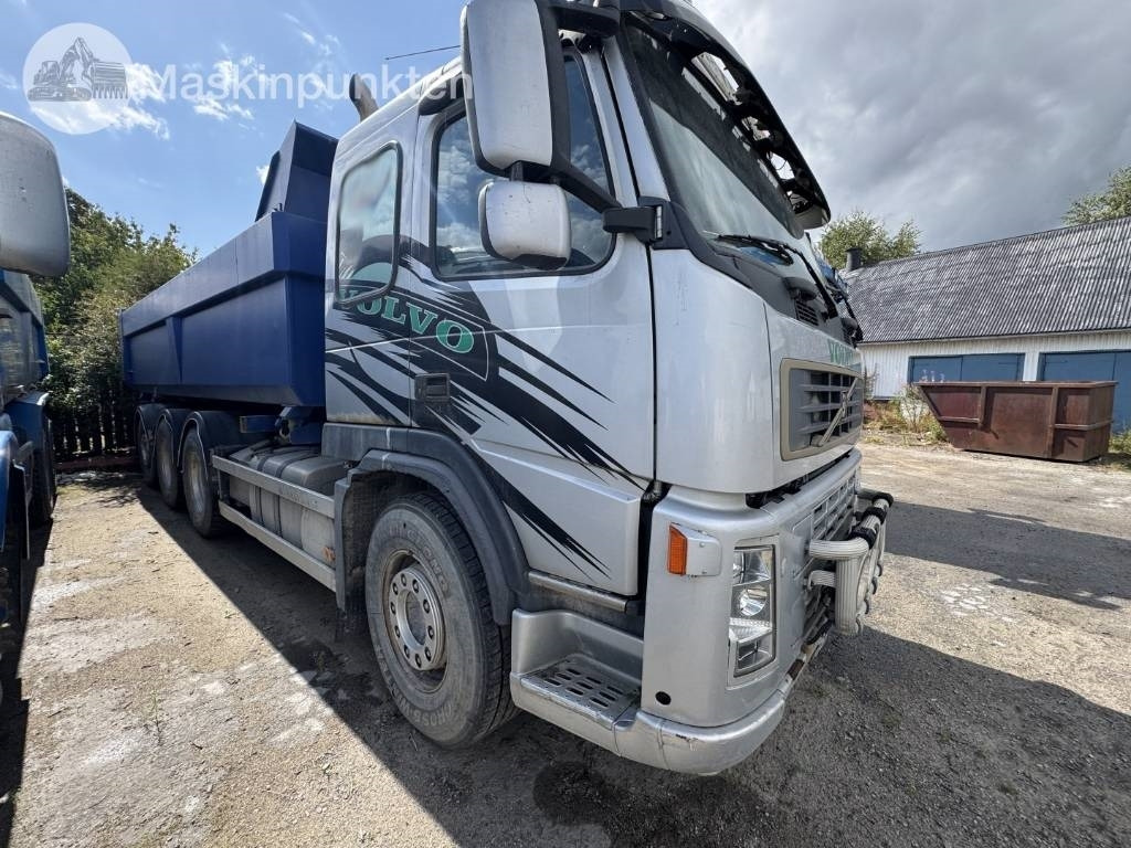 Volvo FM 440 CAMELEONT + BERFLAK + BETONGBLANDARE - Camião transportador de contêineres/ Caixa móvel: foto 3 Volvo FM 440 CAMELEONT + BERFLAK + BETONGBLANDARE - Camião transportador de contêineres/ Caixa móvel: foto 3
