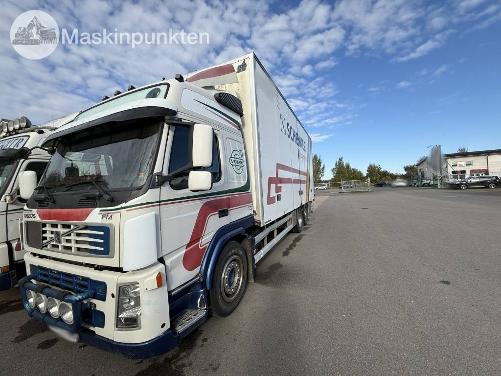 Volvo FM 440 - Camião furgão: foto 1 Volvo FM 440 - Camião furgão: foto 1