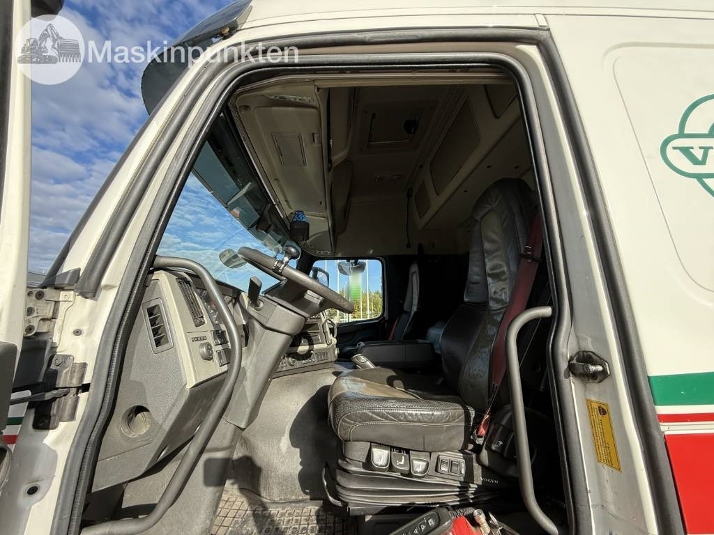 Locação financeira de Volvo FM 460  Volvo FM 460: foto 13