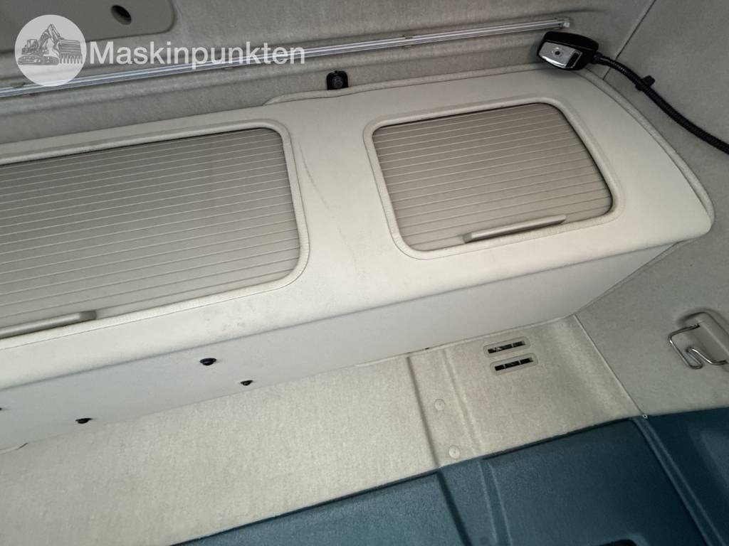 Camião transportador de contêineres/ Caixa móvel Volvo FM 460: foto 27