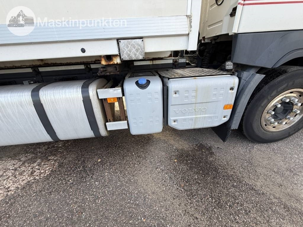 Locação financeira de Volvo FM 460  Volvo FM 460: foto 41