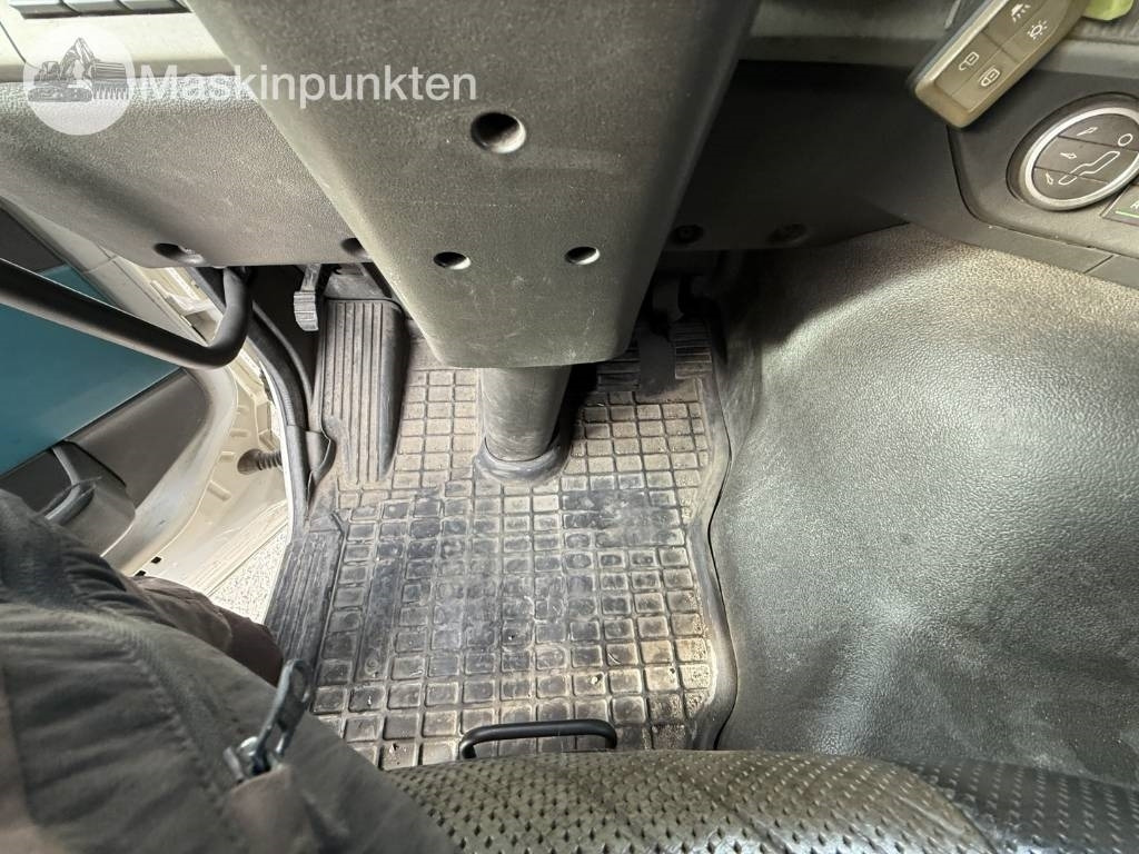 Camião transportador de contêineres/ Caixa móvel Volvo FM 460: foto 28