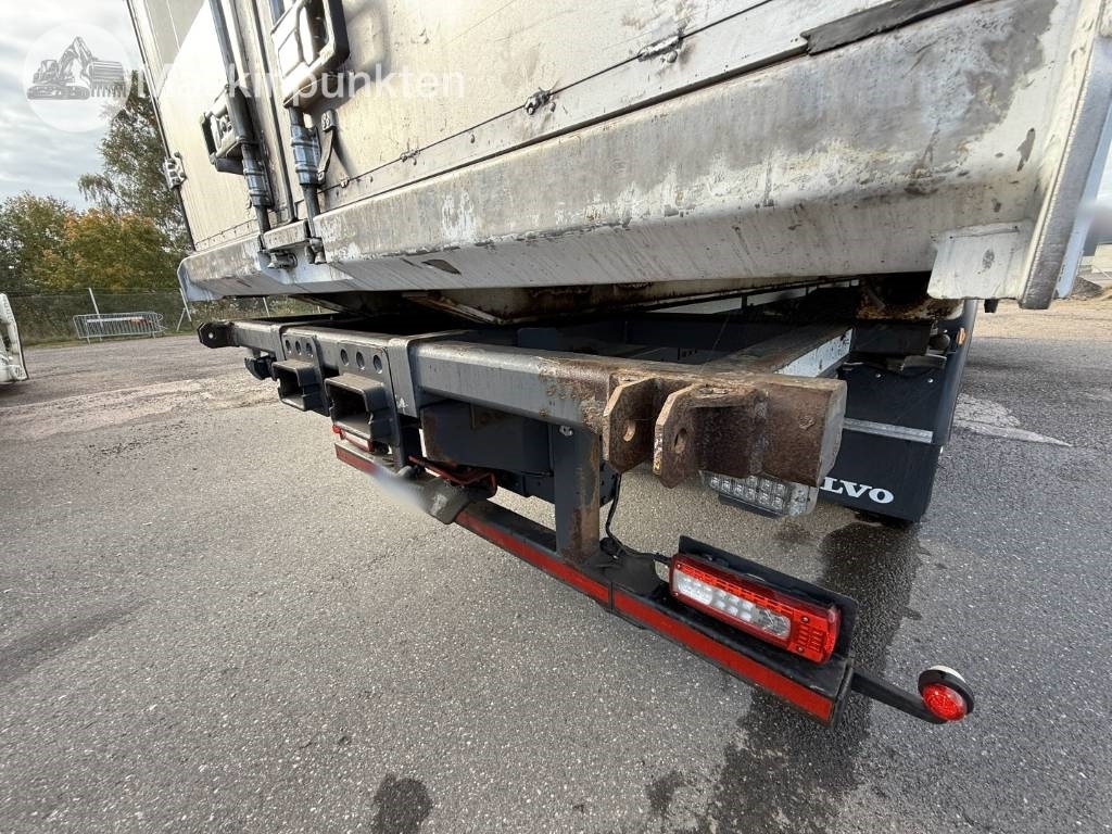 Camião transportador de contêineres/ Caixa móvel Volvo FM 460: foto 38