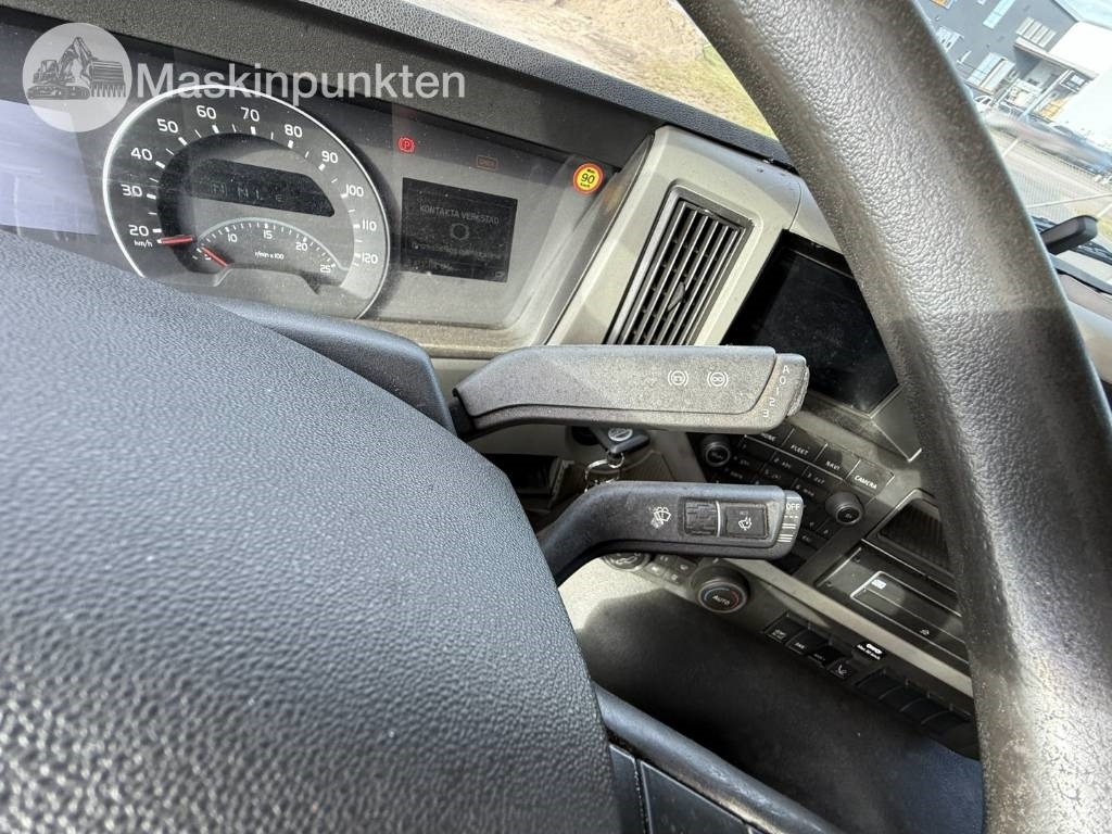 Camião transportador de contêineres/ Caixa móvel Volvo FM 460: foto 19