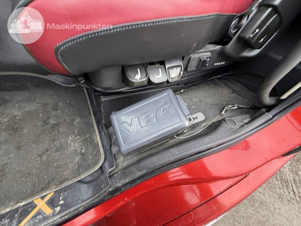 Camião basculante Volvo FMX 540: foto 11