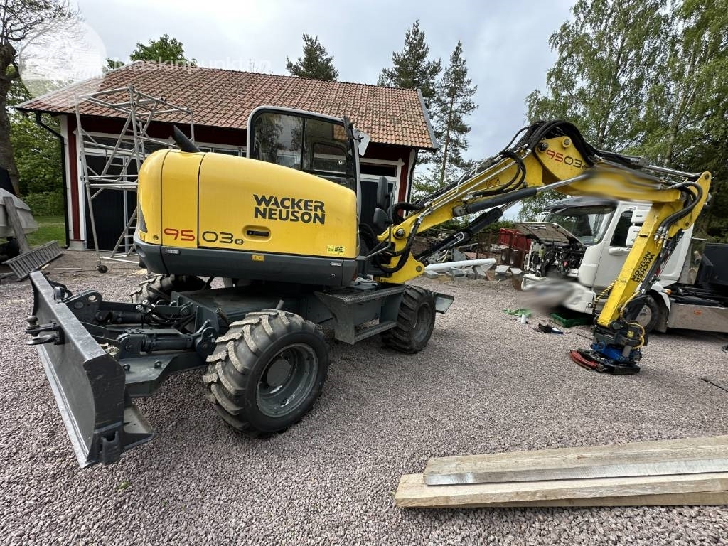 Wacker Neuson 9503 - Escavadeira de rodas: foto 4 Wacker Neuson 9503 - Escavadeira de rodas: foto 4