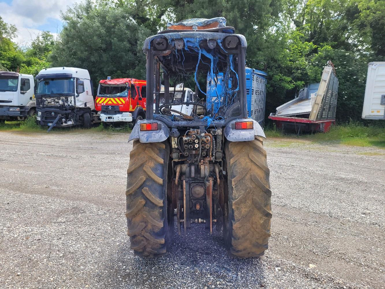 NEW HOLLAND TN75N - Trator: foto 5 NEW HOLLAND TN75N - Trator: foto 5