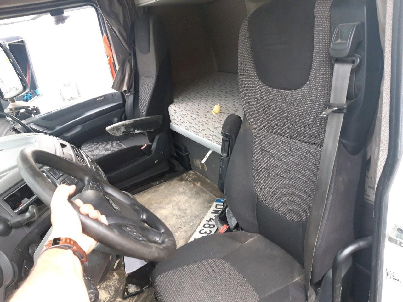 Fotografia de interior 1: Tractor DAF XF510