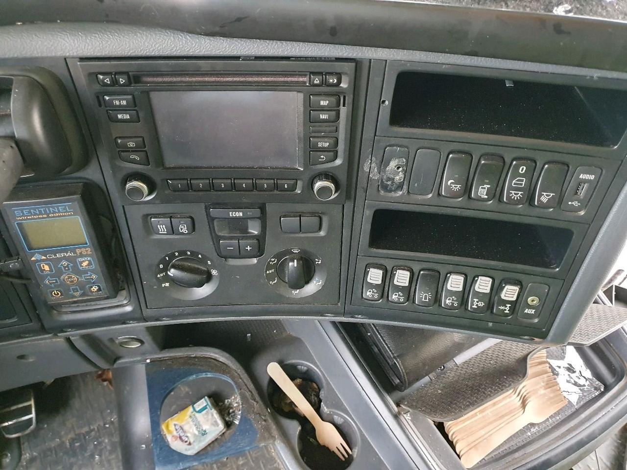 Tractor SCANIA R 580 FOREST GRUE: foto 11