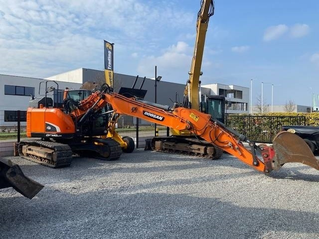 Doosan DX140LCR-5 - Escavadora de rastos: foto 4 Doosan DX140LCR-5 - Escavadora de rastos: foto 4