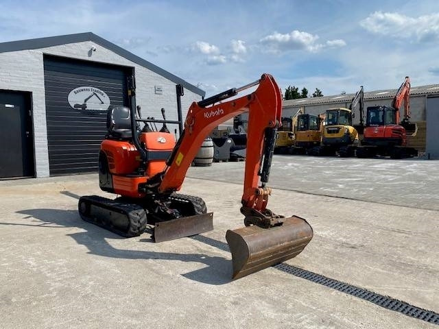 Kubota U 10 - Mini escavadeira: foto 3 Kubota U 10 - Mini escavadeira: foto 3