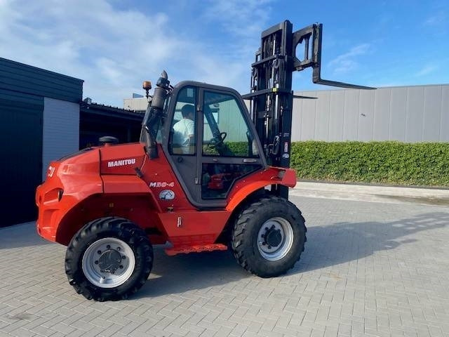 Manitou M 30.4 - Empilhador todo-o-terreno: foto 4 Manitou M 30.4 - Empilhador todo-o-terreno: foto 4