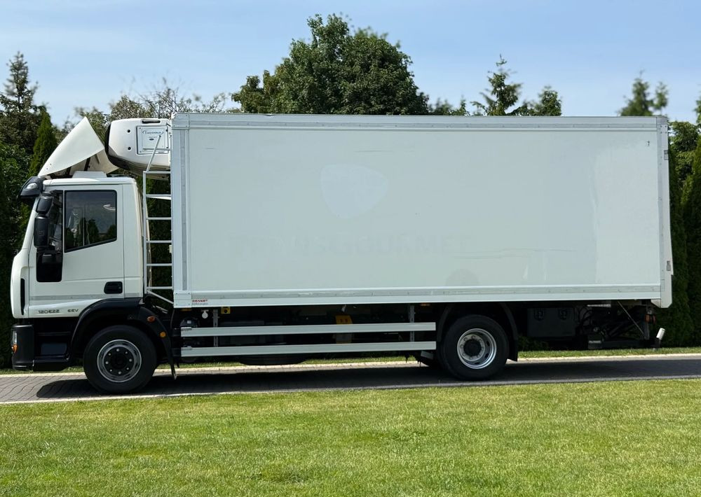 Iveco EUROCARGO 120 E22 CARRIER SUPRA 850 MT - Camião frigorífico: foto 4 Iveco EUROCARGO 120 E22 CARRIER SUPRA 850 MT - Camião frigorífico: foto 4