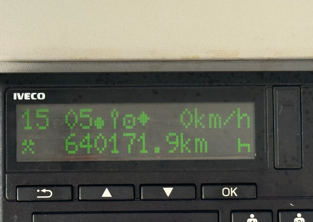 Camião frigorífico Iveco EUROCARGO 120 E22 CARRIER SUPRA 850 MT: foto 15 Camião frigorífico Iveco EUROCARGO 120 E22 CARRIER SUPRA 850 MT: foto 15