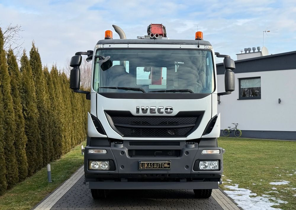 Iveco STRALIS 330 / 4x2 / FASSI F135 / WYWROTKA - Camião basculante: foto 5 Iveco STRALIS 330 / 4x2 / FASSI F135 / WYWROTKA - Camião basculante: foto 5
