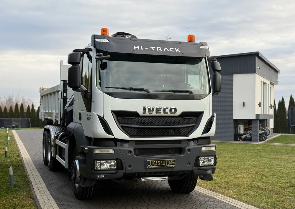 Iveco TRAKKER 450 6X4 PODWÓJNA HYDRO-BURTA HIAB 104 - Camião basculante: foto 2 Iveco TRAKKER 450 6X4 PODWÓJNA HYDRO-BURTA HIAB 104 - Camião basculante: foto 2