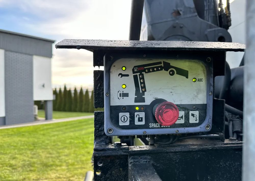 Locação financeira de MAN TGA 24.410 6x4 HIAB MANUAL MAN TGA 24.410 6x4 HIAB MANUAL: foto 15 Locação financeira de MAN TGA 24.410 6x4 HIAB MANUAL MAN TGA 24.410 6x4 HIAB MANUAL: foto 15