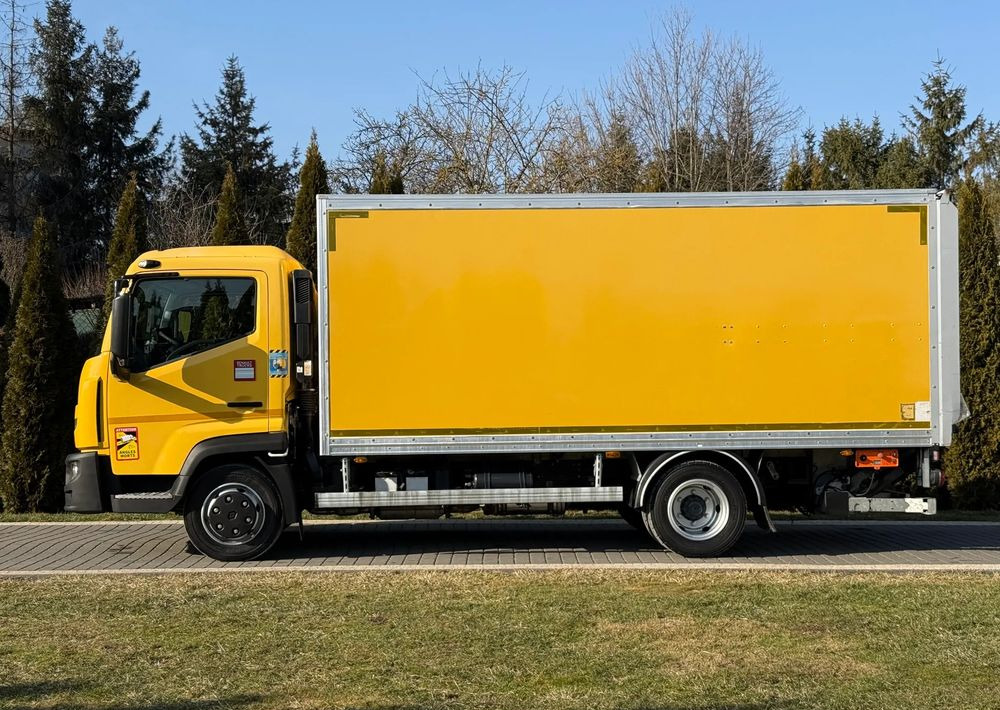 Renault D 7.5 KONTENER - Camião furgão: foto 4 Renault D 7.5 KONTENER - Camião furgão: foto 4